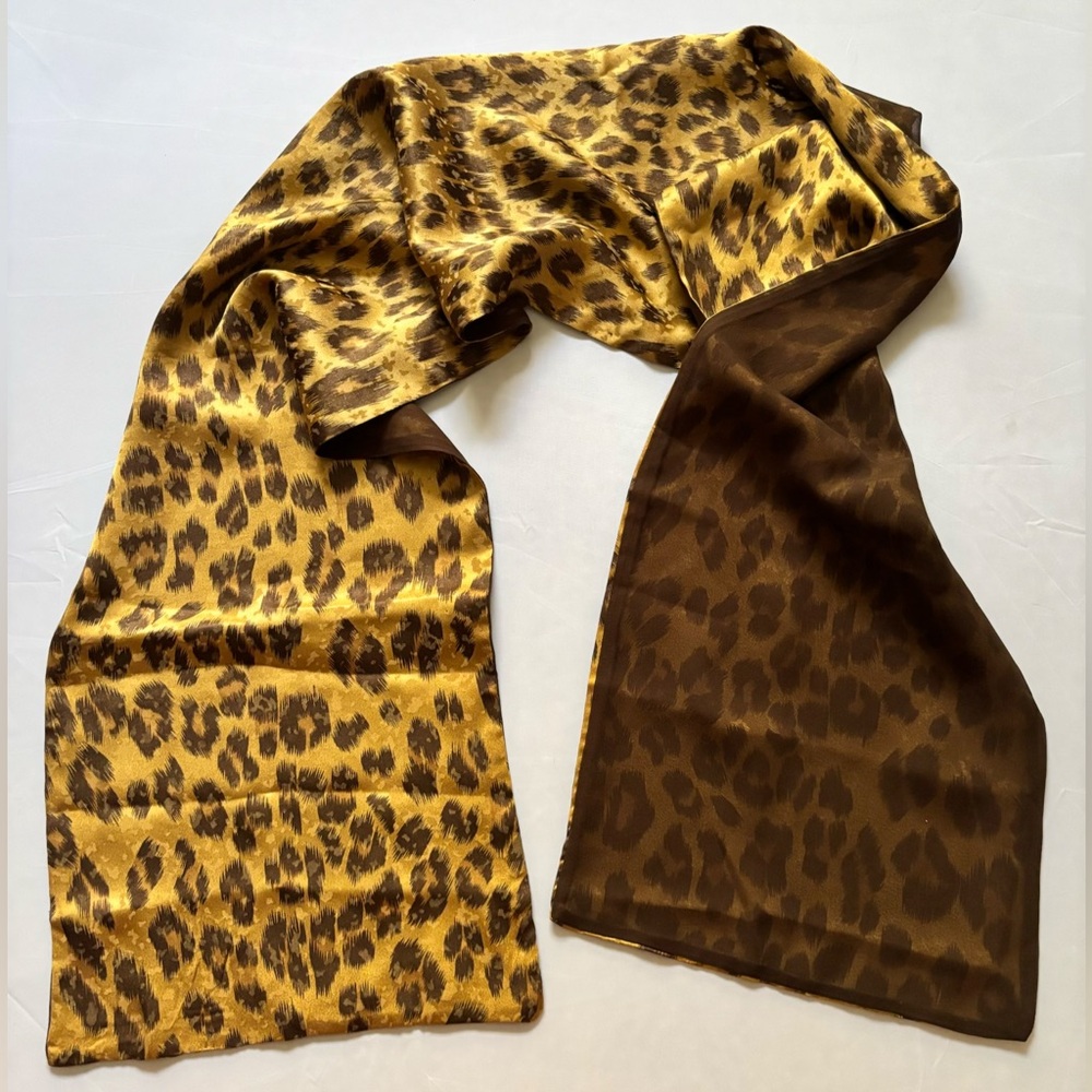 Vintage Lisa Violetto Silk Leopard Print Scarf with Lining